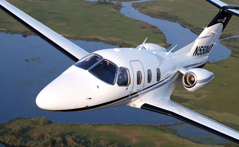 Eclipse 550 exterior