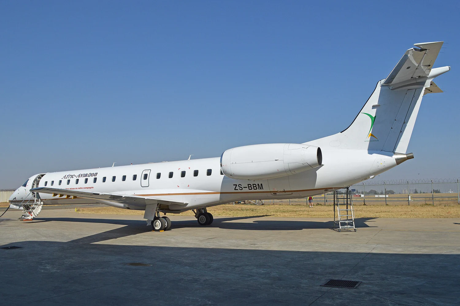 Embraer ERJ145 LR exterior