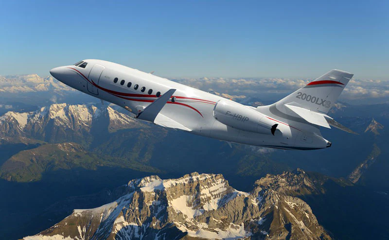 Falcon 2000LXS exterior