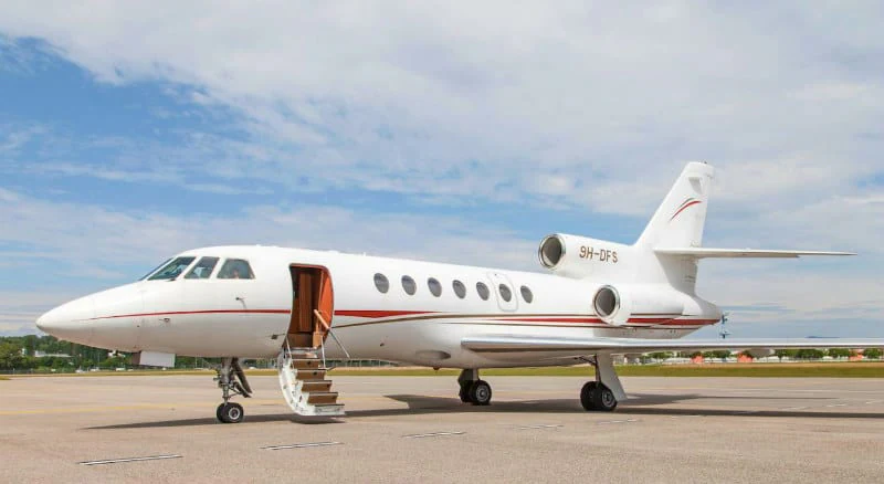 Falcon 50 exterior