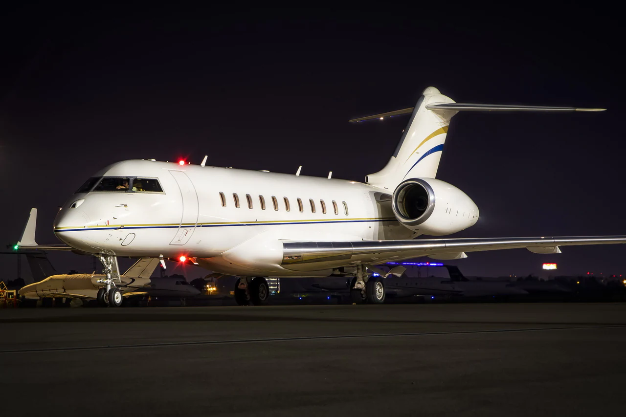 Global 5000 exterior