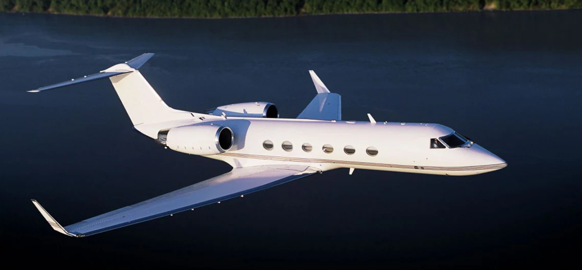 Gulfstream G-400 exterior