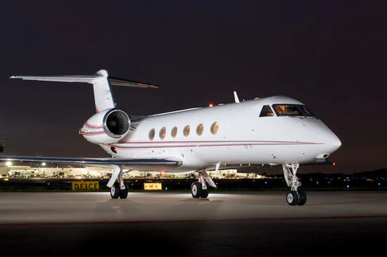 Gulfstream G300 exterior