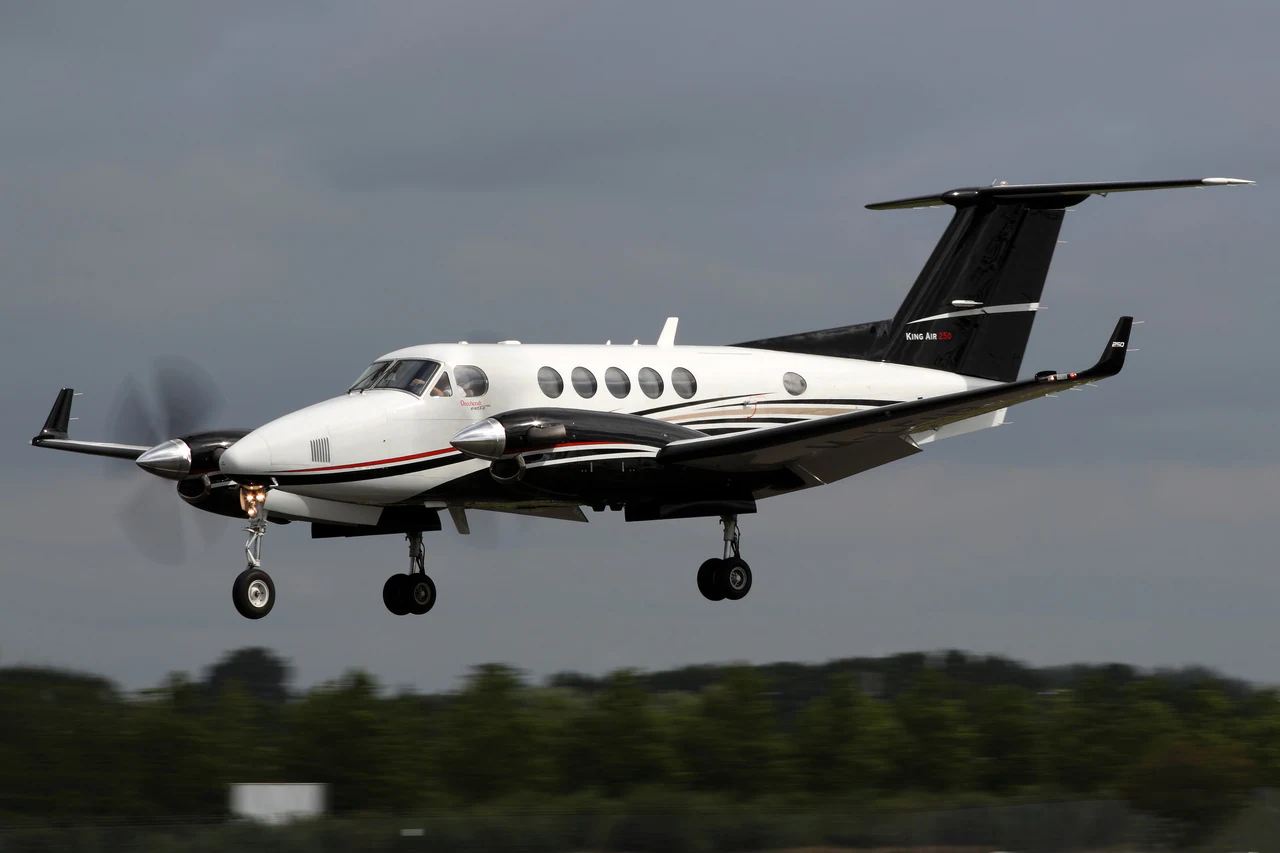 King Air 250 exterior