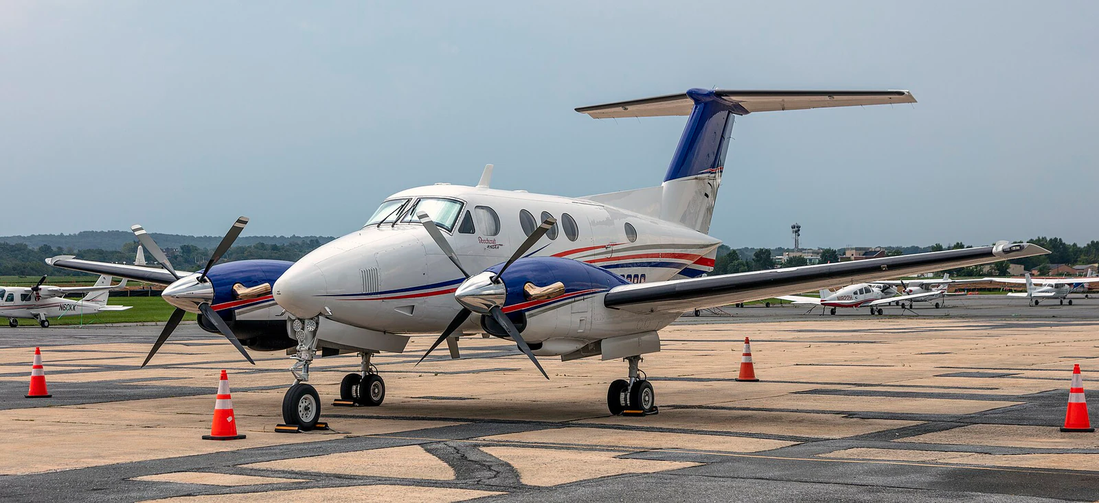 Beechcraft King Air F90-1 exterior