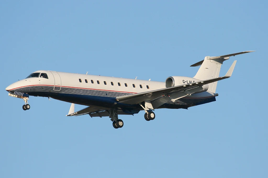 Legacy 600 exterior