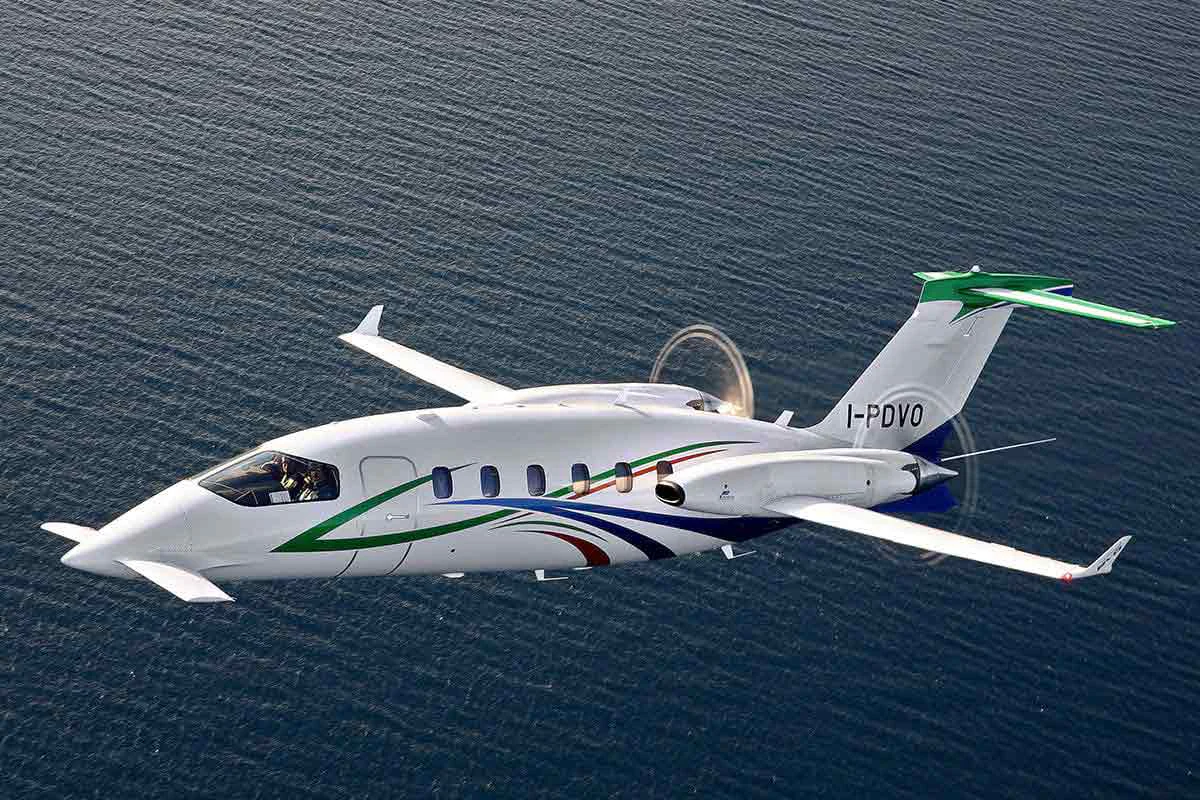 Piaggio Aero P180 Avanti II exterior