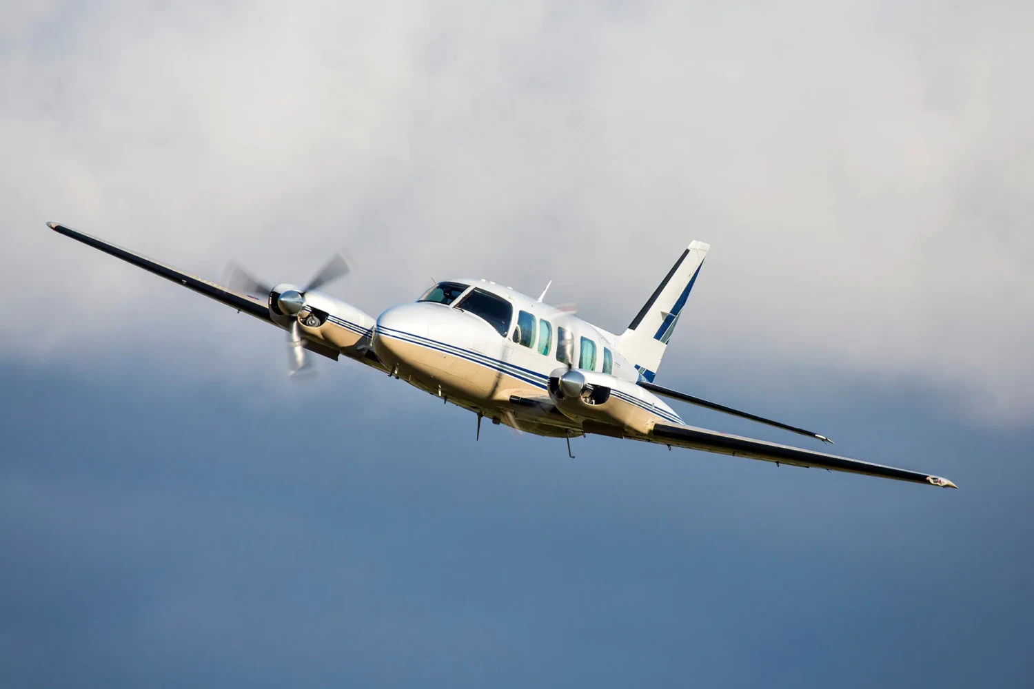 Piper Chieftain exterior
